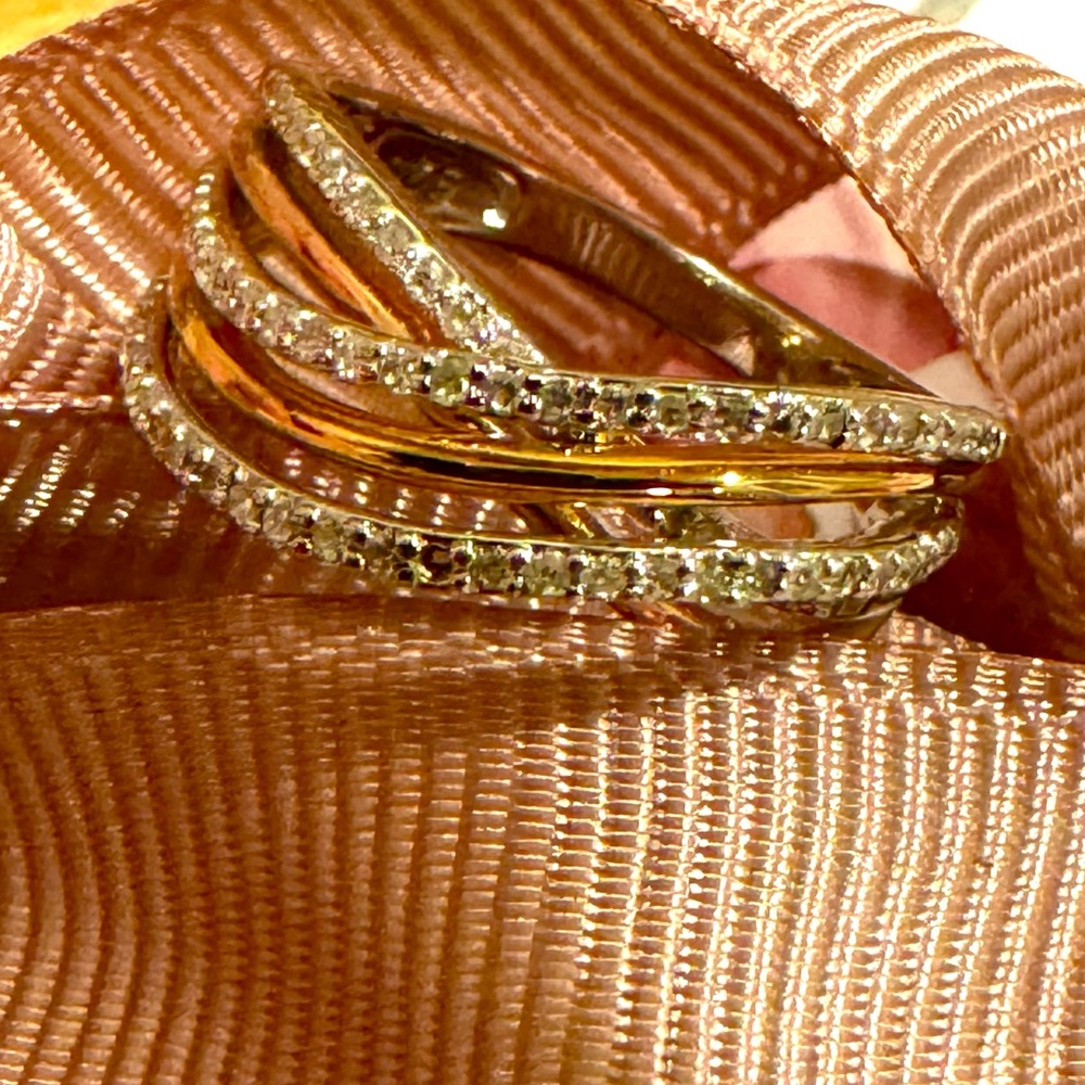 🌹💎 Rose Gold and Diamond Ring Faux Costume